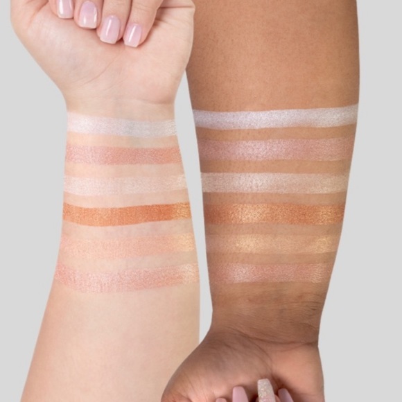 OFRA -PRO PALETTE-ON THE GLOW- Bronzer & Highlighter Made for all skin tones. - Picture 5 of 5